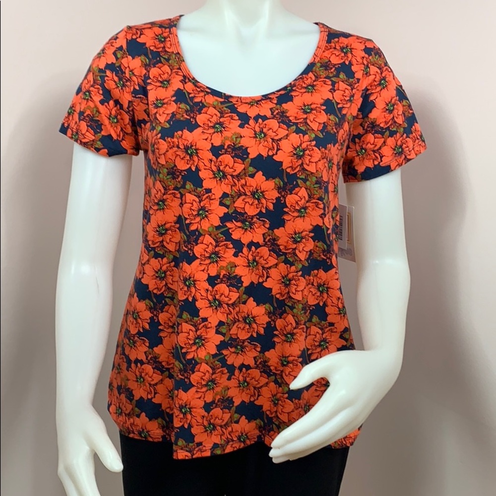 LuLaRoe Small Classic Short Sleeve